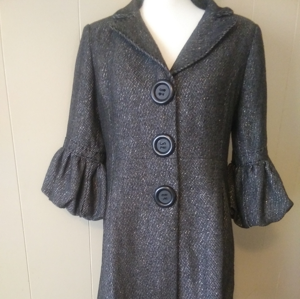 Lulamari Jacket. Ruffled 3/4 Sleeve. Size Lg. Lightweight